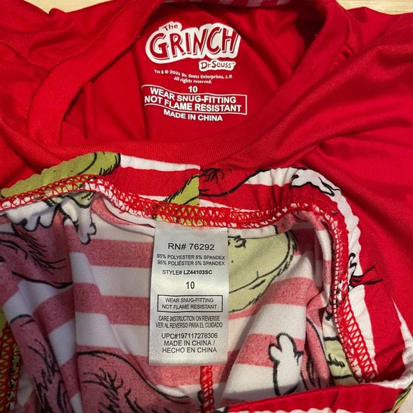 Christmas boys size 10 pajama sets - Picture 3 of 5